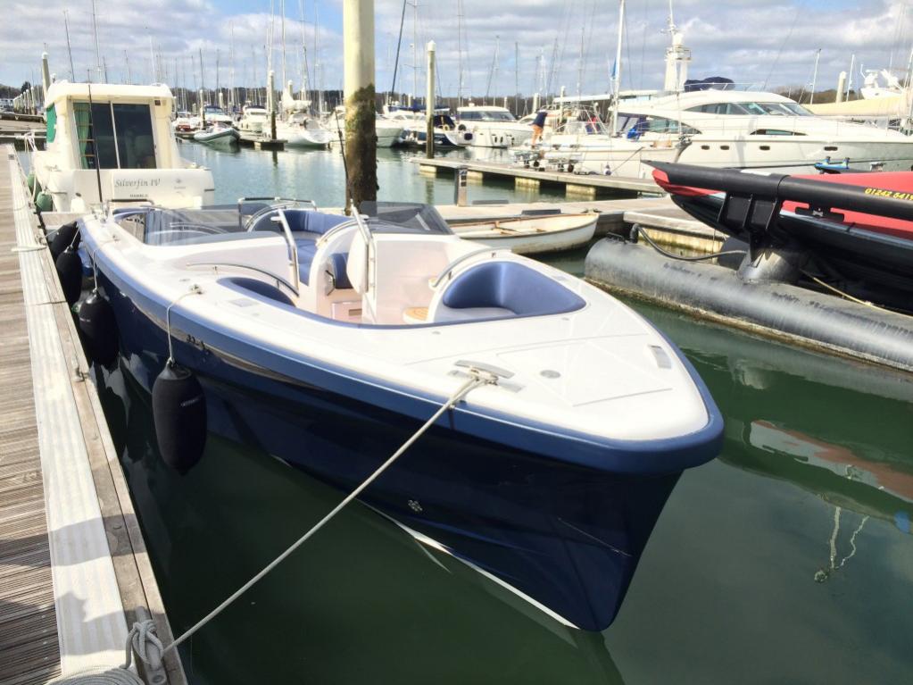 Maatwerk fender systeem voor superyacht tender 1318 9.6 SL Landau, van Pascoe International