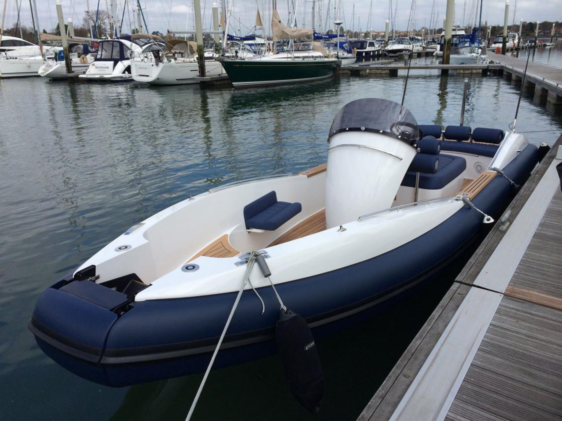 Maatwerk fenders voor Pascoe International - 1319 DT rib