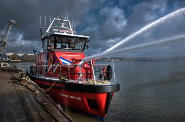 Maatwerk fenders voor De Haas Maassluis - Blusboot