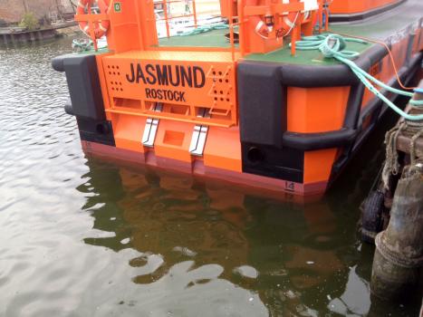 Fenders voor werkboot Jasmund, Lotsbetrieb GmbH, Mecklenburg-Vorpommern