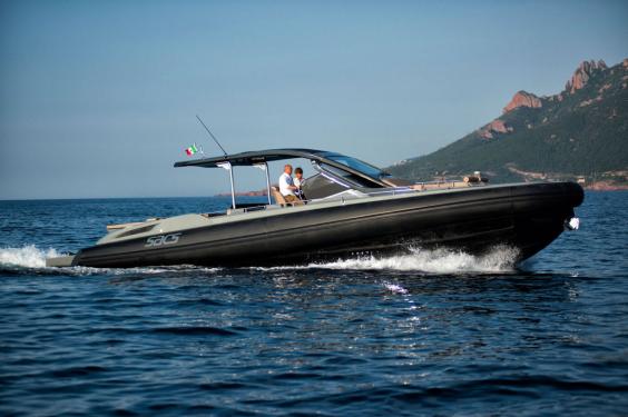 maatwerk fenders voor superjacht tender Rebel 47
