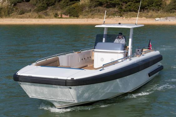 Fender for super yacht tenders - Compass Roman Tender