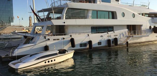 superyacht tender 1316 SL 8m Limousine, door Pascoe International bij Madame Kate